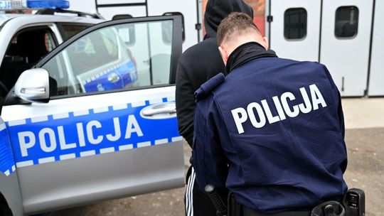Łódź: policyjna specjalna grupa "poszukiwaczy" wytropiła w 2023 r. ponad 50 przestępców