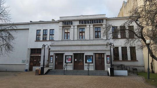 Łódź/ W Teatrze Powszechnym prapremiera komedii Pawła Mossakowskiego "Zielona Polana"