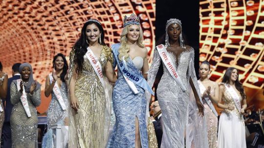 Łodzianka Karolina Bielawska została Miss World