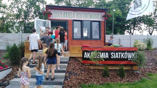 Lodziarnia "KOLOROWANKA" oraz UKS "13JOKER" zapraszają na piknik familijny "Godziny dla rodziny"