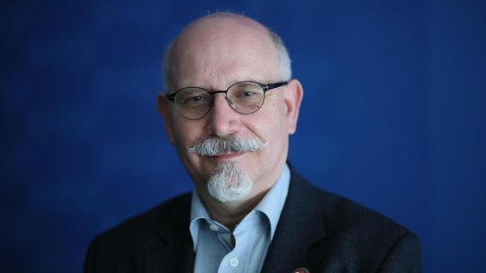 Maciej Świrski: raport o stratach wojennych poniesionych przez Polskę pokazuje na nowo prawdę o wojnie