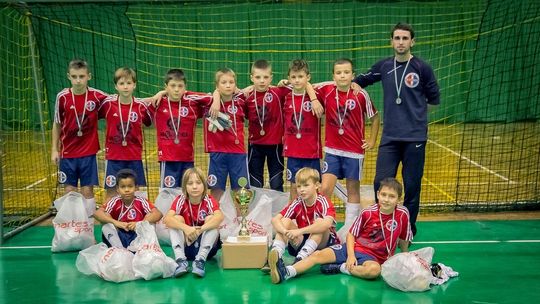 Mali piłkarze Mazovii na podium
