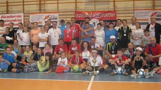 "Mama, tata, ja i siata" - turniej siatkówki rodzinnej