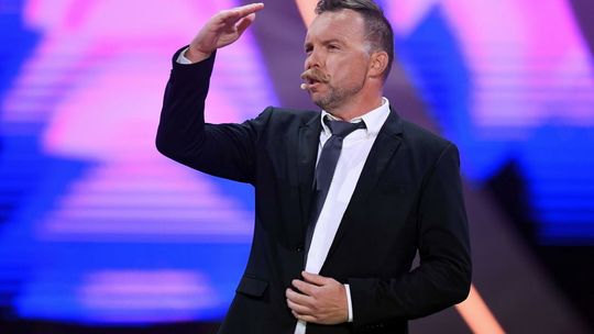 Marcin Wójcik z kabaretu Ani Mru-Mru: od piłkarza do kabareciarza