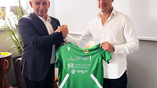 Marcjanik Holding i Projekt Solartechnik sponsorami głównymi piłki nożnej RKS Lechia