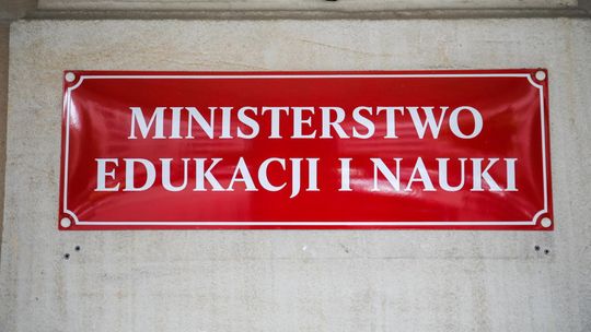 MEiN przestało istnieć, utworzono Ministerstwo Edukacji Narodowej i Ministerstwo Nauki i Szkolnictwa Wyższego