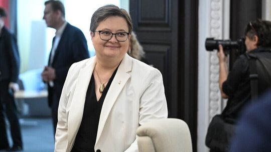 MEN: uczeń pełnoletni może sam usprawiedliwiać nieobecności