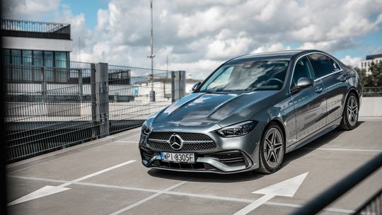 Mercedes Klasa C, czyli luksus i sportowy pazur w jednym