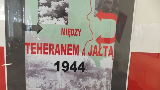 Między Teheranem a Jałtą