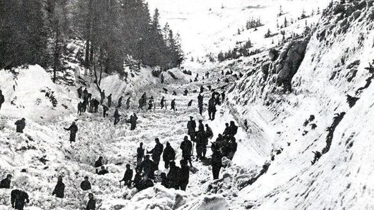 Mija 56 lat od największej tragedii w polskich górach - pod lawiną w Białym Jarze zginęło 19 osób