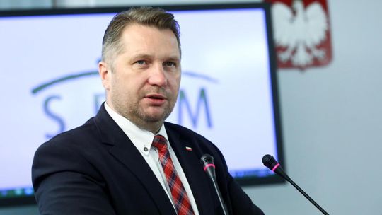 Min. Czarnek: rodziców poinformowano o badaniu i umożliwiono wgląd do ankiet