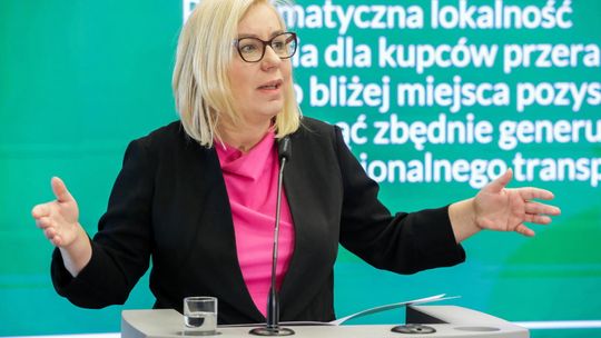 Minister klimatu: mniej nieprzetworzonego drewna ma wyjeżdżać z Polski