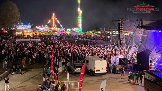 Motoryzacja, muzyka i tłumy na Tomaszowskich Błoniach