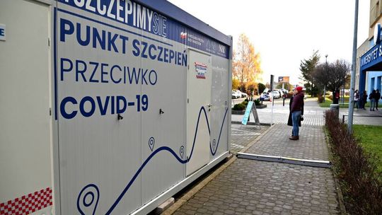 MZ: na szczepienie przeciw COVID-19 zapisano dotąd ponad 100 tys. dzieci w wieku 5-11 lat
