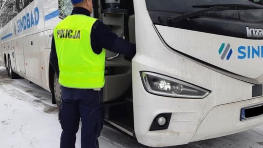 Na ferie tylko bezpiecznym autobusem