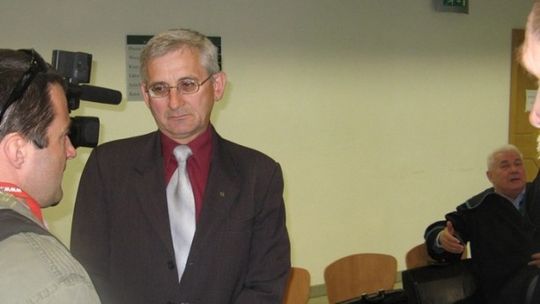 Na Łyżwińskiego Sąd musi poczekać
