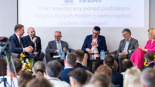 Na Zjeździe Dużych Rodzin: Niezbędny iloraz podatkowy w PIT i wyższe emerytury dla matek