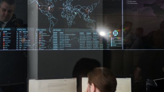NASK: nowa kampania wyłudzania danych na Facebooku