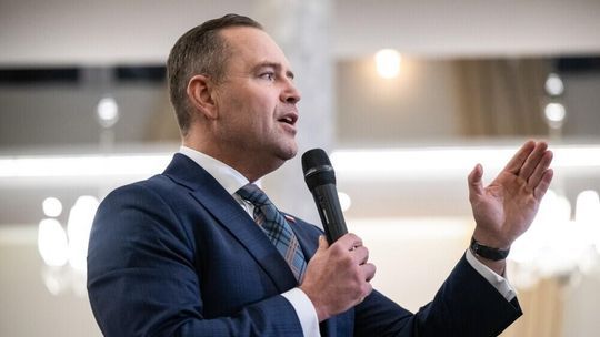 Nawrocki: w ciągu 100 dni doprowadzę do obniżki cen prądu o 33 proc.