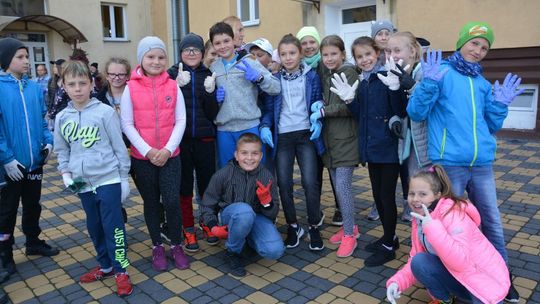 "Nie śmiecimy- sprzątamy- działamy!"