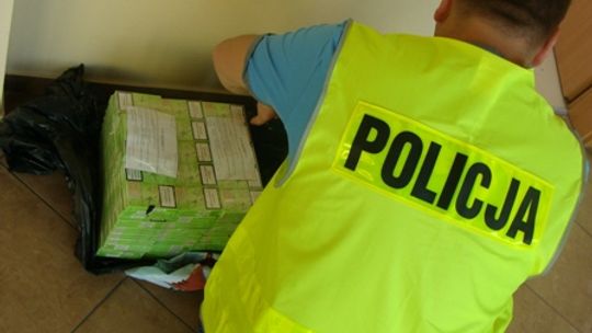 Nielegalnie pobierał i nielegalnie sprzedawał