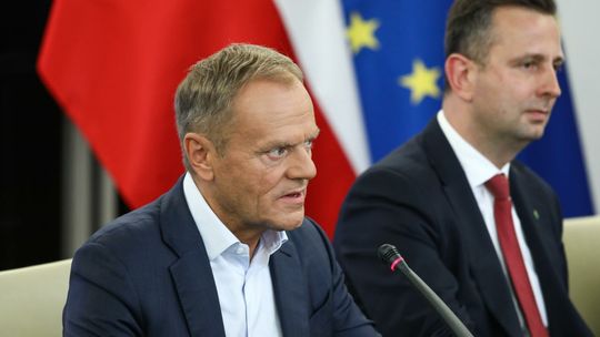 Nieoficjalnie: we wtorek liderzy KO, Trzeciej Drogi i Lewicy mają przedstawić pierwsze deklaracje ws. stanowisk w rządzie
