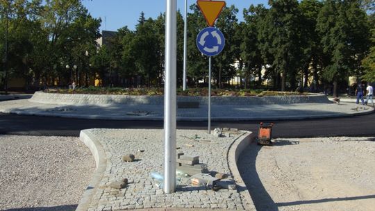 Niszczą na okrągło