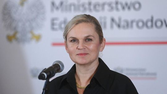 Nowacka: reforma edukacji wejdzie do szkół podstawowych w 2026 r., a do średnich w 2027 r.