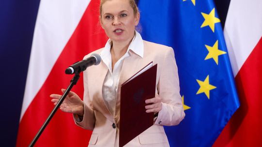 Nowacka: rynek edukacyjny musi szybko reagować na zmiany na rynku pracy