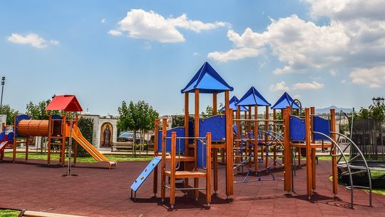 Nowe place zabaw i siłownie plenerowe powstaną w Glinniku i Luboszewach