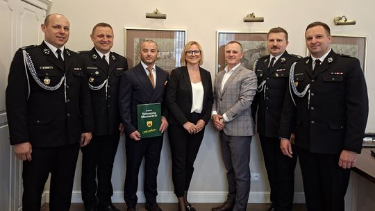 Nowe wozy dla OSP Chorzęcin i Twarda. Gmina inwestuje ponad 3,1 mln zł