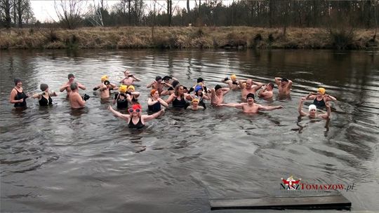 Noworoczne morsowanie z Klubem Sportowym AMBER