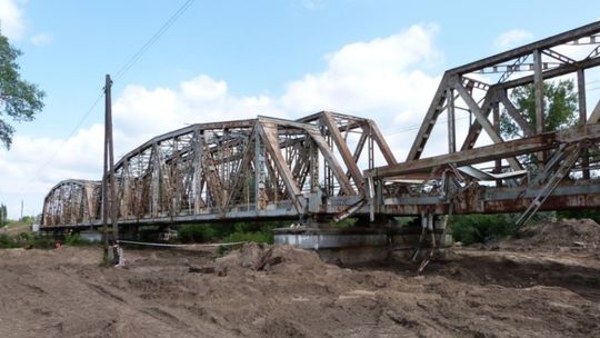 Nowy most kolejowy nad Pilicą – sprawniejsza kolej w centrum kraju