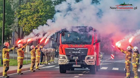 Nowy wóz dla OSP w Lubochni. Inwestycja za ponad 1,55 mln zł zakończona