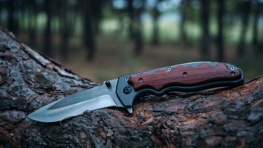 Noże Civivi - Przewodnik po Najlepszych Modelach dla Miłośników Outdooru