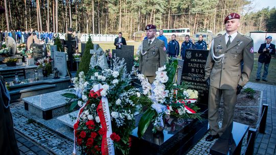 Obchody upamiętniające V. rocznicę katastrofy lotniczej pod Smoleńskiem