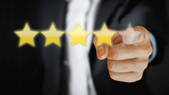 Oceny w sklepie internetowym. Co dają sprzedawcy? – Orły Handlu