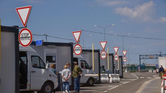 Od początku wojny z Ukrainy do Polski wjechało 7,261 mln osób, wyjechało ponad 5,459 mln osób