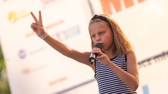 Oddajemy Scenę Młodym w Galerii Tomaszów – trzecia odsłona i wielki finał już wkrótce!