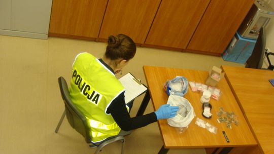Odpowiedzą za posiadanie narkotyków
