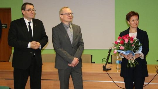 Oficjalna zmiana miejsc
