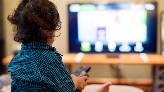 Oglądanie telewizji w dzieciństwie może się wiązać z zespołem metabolicznym w dorosłości