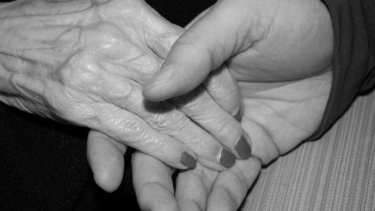 Okła-Drewnowicz o bonie senioralnym: ważne jest zaangażowanie osób, które pomogą seniorom
