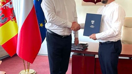 Opoczno łapie deszcz. Gmina z pełnym dofinansowaniem na zbiorniki dla mieszkańców