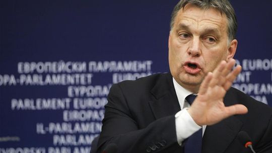Orban zapowiada obronę obywateli w starciu z wielkimi koncernami.