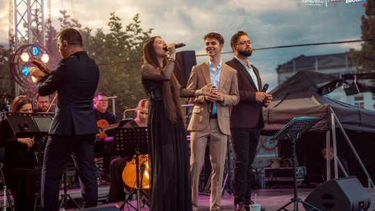 „Panna na Niedźwiedziu” stanęła w centrum Tomaszowa Mazowieckiego