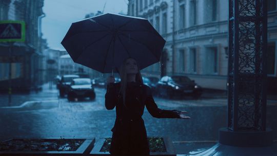 Parasole męskie a parasolki damskie - czym się różnią?