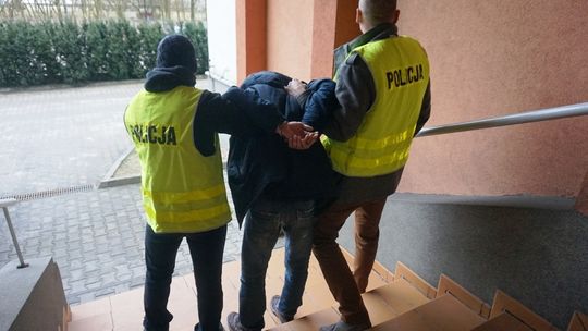 Pedofile w Tomaszowie - przestępcy w rękach policji