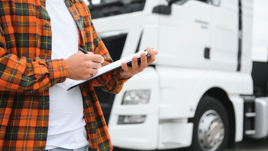 Pełna księgowość w transporcie drogowym – konieczność czy obowiązek?