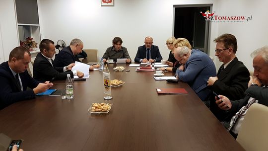 Personel, inwestycje, anonimy i... źli dziennikarze  